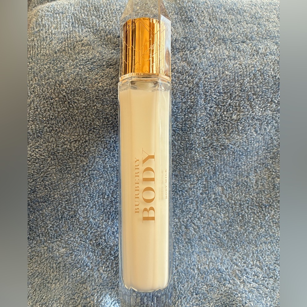 Burberry BODY “Body Milk” spray perfume lotion. 2.8 FL OZ/85 ml